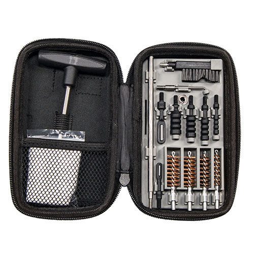 Tipton Compact Pistol Cleaning Kit on erinomainen valinta, joka puhdistaa useita kaliibereita (.22-.45) kätevässä ja kestävässä kantolaukussa.
