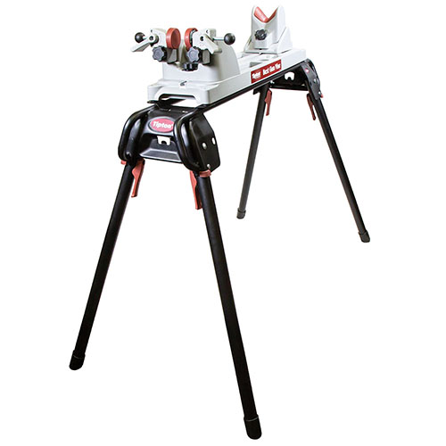 Tipton Universal Gun Maintenance Stand on itsenäinen ja kevyt, 35" korkeus takaa mukavuuden, ja sen 4-jalkajärjestelmä helpottaa puhdistusta kentällä tai radalla.