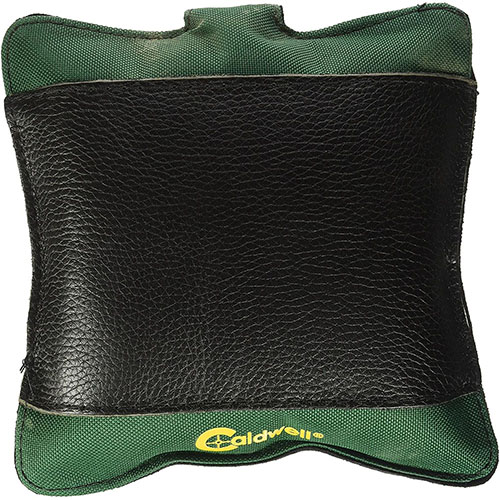 Innovatiivinen Caldwell Bench Accessory Bag No. 2 yhdistää korkealaatuisen nahan ja polyesterin, tarjoten tukevan ja muotonsa pitävän ampumapussin.