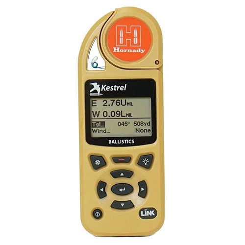 Kestrel 5700 Ballistics Weather Meter yhdistää Hornady 4DOF -ratkaisut, kestävä rakenne ja helppokäyttöisyys, optimoiden laukaukset kaikissa sääolosuhteissa.