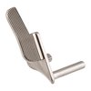 Ed Brownin Machined Wide Thumb Safety tarjoaa suuren painopinnan nopeaan aktivoimiseen, ergonomisen muotoilun ja yhteensopivuuden kaikille 1911-kehyksille.