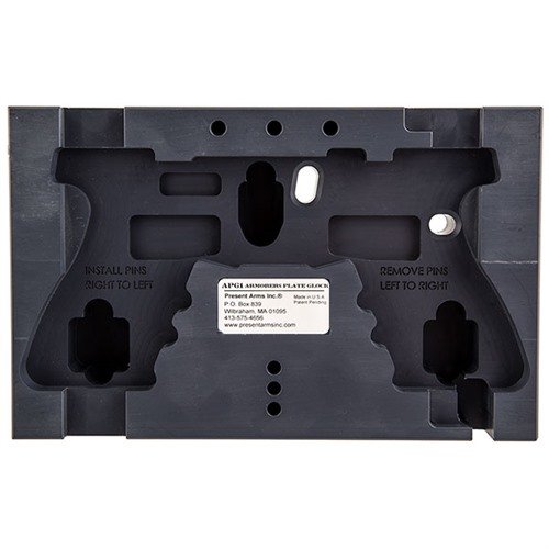 Present Armsin Armorer's Plate Glock-pistooleille tarjoaa ergonomisen työaseman, jossa on 360 asteen kääntö ja erityiset leikkaukset osien poistamiseen.