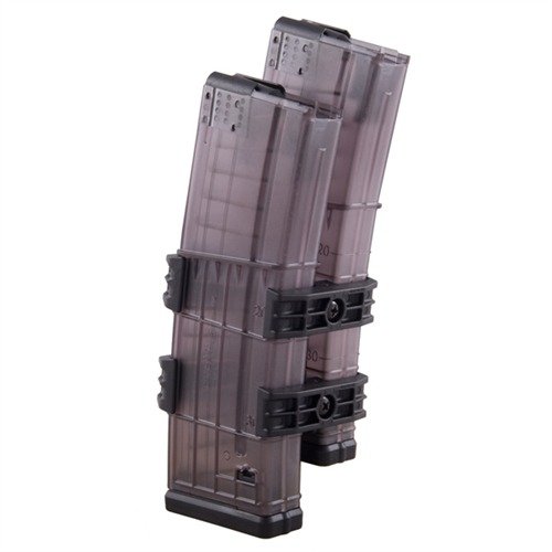 Kevyt ja kestävä AR-15/M16 L5 MAGAZINE COUPLER yhdistää toisen 30-laukkuisen patruunalaatikon, tarjoten nopean latauksen ja varman kiinnityksen.