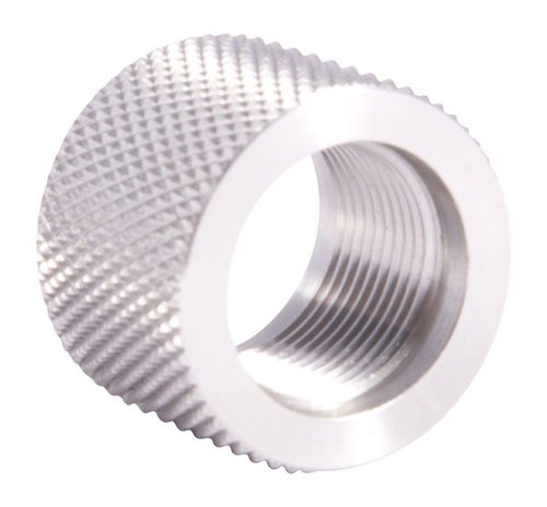 .920 BULL THREAD PROTECTOR 5/8-24 suojaa kiväärisi suutinosan kierteitä ja kruunua vaurioilta, helppo asentaa ja poistaa, kestävä knurlattu pinta.