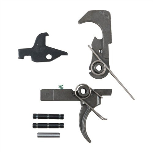 AR-15 Enhanced Military-Style Triggers tarjoavat sujuvamman laukaisun ja luotettavuutta, käyttäen kestäviä komponentteja ja tarkkuushiontaa.