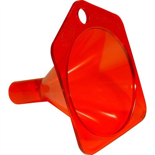 LEE POWDER FUNNEL on suuri, rikkoutumaton suppilo, joka sopii kaikille patruunoille kalibreista 22-45, tehden lataamisesta vaivattomampaa.