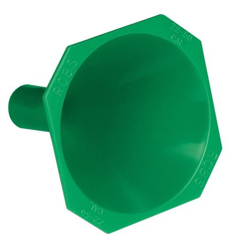 RCBS Powder Funnel 22-45 Caliber on suunniteltu estämään jauheen roiskuminen, siinä on liukumaton pinta ja neliönmuotoinen reuna, joka pitää suppilon paikallaan.