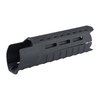 MAGPUL MOE-SL karbiini pituinen käsikahva on kevyt, kestävä ja helppo asentaa, tarjoten parhaan suojan kuumalta etusiteeltä ja M-LOK-kiinnityspaikat lisävarusteille.