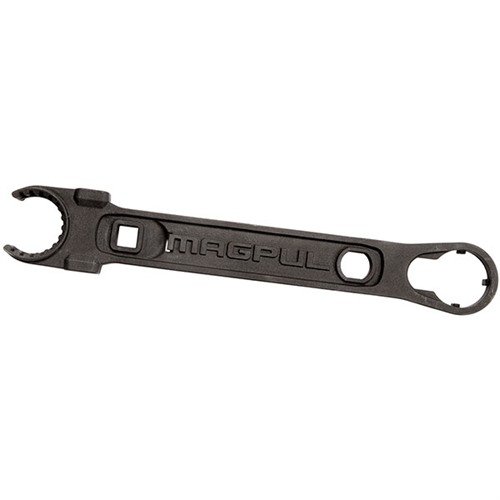 Magpul AR-15/M16 Armorer's Wrench on kestävä työkalu, joka sopii eri osille ja sisältää momenttiavaimen yhteensopivuuden sekä käytännöllisen pullonavaajan.