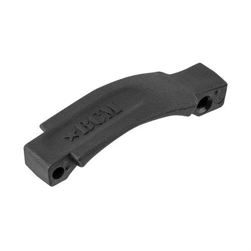 BCM:n GUNFIGHTER Trigger Guard on kestävästä polymerista valmistettu, ergonomisesti muotoiltu, joka lisää ampujan mukavuutta ja on yhteensopiva "duck-billed" tyylisten kahvojen kanssa.