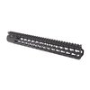 Bravo Companyn BCM KMR Alpha Handguard tarjoaa vapaasti kelluvan piipun, kevyen alumiinirakenteen ja runsaasti KeyMod™-paikkoja lisävarusteille.