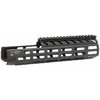 SIG Sauer MPX Drop-In Handguard M-LOK on alumiinia, mustalla anodisoidulla pinnalla, joka mahdollistaa lisävarusteiden helpon kiinnittämisen.