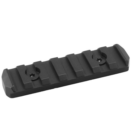 Mission First Tactical KeyMod Picatinny Rail Section tarjoaa kestäviä ja luotettavia lisävarusteita, joissa on seitsemän Picatinny-aukkoa ja 6061-alumiinirakenne.