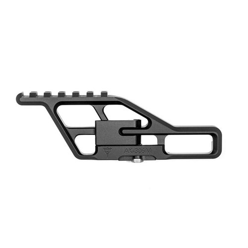 Yugo Lower Optic Mount tarjoaa kevyen ja kestävän alumiinirakenteen, matalan profiilin lukitusmekanismin ja tarkat säädöt optiikan asentamiseen.