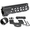 Midwest Industries Combat M-LOK Rail Handguard AR-15: alumiininen, täysin vapaa, 7 M-LOK-pistettä, jatkuva Picatinny-rauta, 2 nopeaa irrotuslenkkiä.