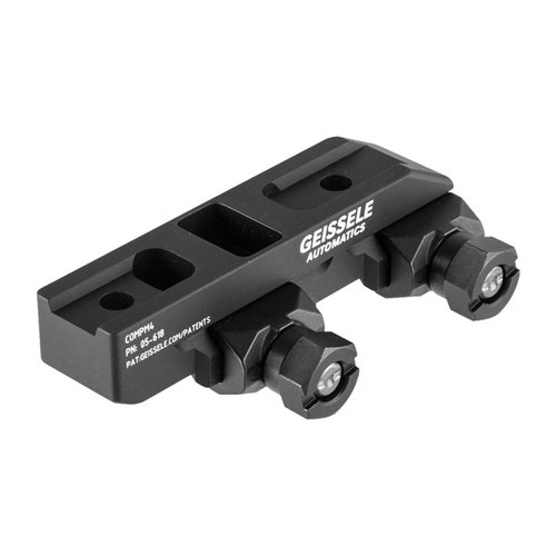 Geissele Super Precision Aimpoint CompM4 -kiinnike tarjoaa luotettavan ja tukevan kiinnityksen, estäen nollauksen menettämisen haastavissakin olosuhteissa.