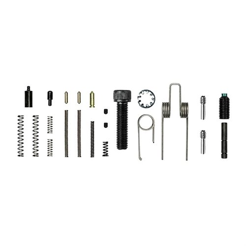 M5 Field Repair Kit sisältää yleisimmät osat, jotka voivat löystyä tai rikkoutua, varmistaen, että aseesi on aina toimintakunnossa ampumaradalla.