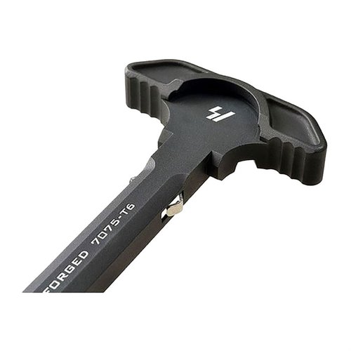 Strike Latchless Charging Handle tarjoaa kestävästä 7075-alumiinista valmistetun, mukautuvan ja luotettavan ratkaisun AR15:lle ilman liikkuvia osia.