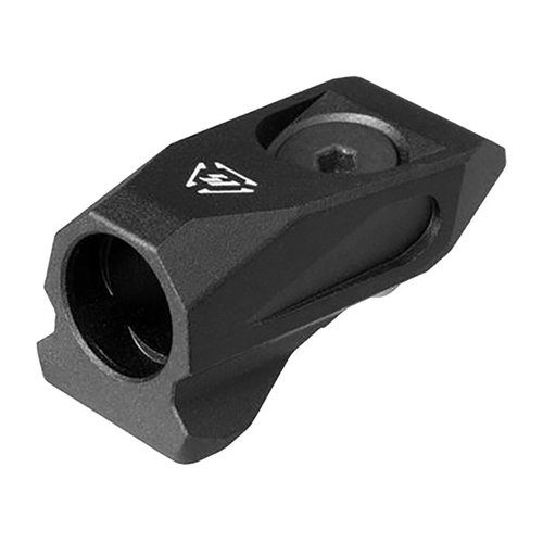 LINK ANGLED QD MOUNT on yhteensopiva KeyMod- ja MLOK-järjestelmien kanssa, tarjoten helpon asennuksen ja poistamisen 30 asteen kulmassa ilman esteitä.