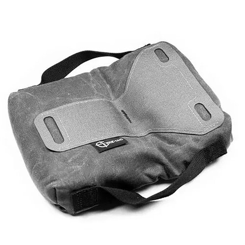 RAILCHANGER X D-BAG on matala tuki, joka muotoutuu esteiden mukaan ja tarjoaa vakaan alustan ampumiseen ilman lisäkorkeutta. Täytön määrä säädettävissä.