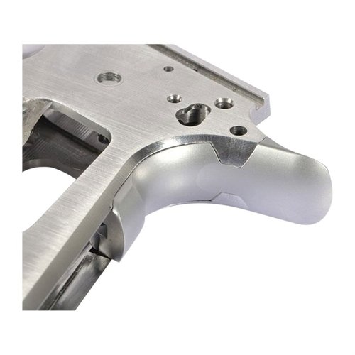 JEM Beavertail Grip Safety tarjoaa täydellisen istuvuuden 1911-pistoolikehykseen, laajennettu kontaktipinta takaa varman toiminnan.