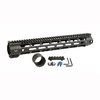.308 Combat Rail M-LOK - kestävä ja monipuolinen käsikahva DPMS-yhteensopiville aseille, valmistettu 6061-alumiinista ja varustettu M-LOK-raiteilla.