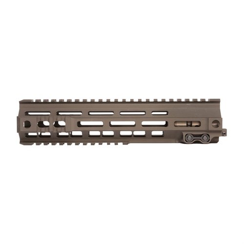 AR-15 MK4 Super Modular Rail tarjoaa vahvuutta, modulaarisuutta ja M-LOK-yhteensopivuutta, täydellinen lisävarusteiden kiinnittämiseen ja keveyteen.