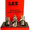 Lee Large Series 3-die Set tarjoaa täydellisen ratkaisun ampumatarvikkeiden valmistukseen, sisältäen Full Length Sizing Die, Bullet Seating Die ja Factory Crimp Die.