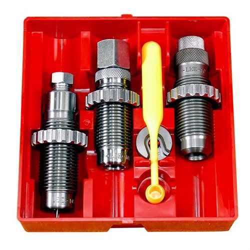 .32/20 Winchester PACESETTER 3-die set sisältää Full Length Sizing Die, Bullet Seating Die ja Factory Crimp Die. Yhteensopiva kaikkiin 7/8"-14 latauspresseihin.