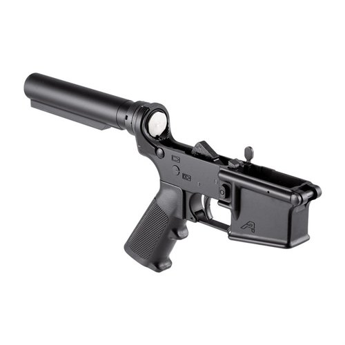 AR-15 Carbine Complete Lower Receiver on täydellinen perusta räätälöityyn AR-15 rakennukseen, sisältäen A2 Gripin ja Gen 2 Lower Receiverin.