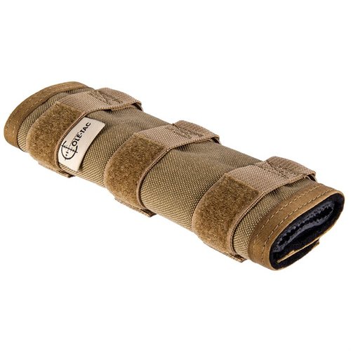 Cole-Tac HTP Suppressor Cover kestää jopa 3000°F lämpötiloja, on vettä ja tulta hylkivä, ja sen BOA-hihnat pitävät sen tukevasti paikallaan ampumisen aikana.