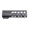 WORKHORSE® M-LOK® käsikahva on kevyt ja ohut vaihtoehto MIL-SPEC karbiineille, tarjoten monipuoliset kiinnitysvaihtoehdot ja alumiinisen rakenteen.