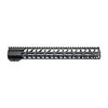 WORKHORSE® M-LOK® käsikahva on kevyt ja ohut, tarjoaa monipuoliset M-LOK® kiinnitysmahdollisuudet ja säilyttää MIL-SPEC Picatinny-railin.