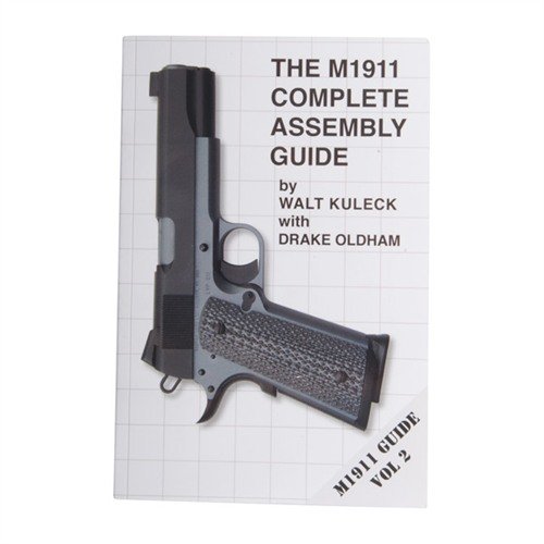 M1911 COMPLETE ASSEMBLY GUIDE- VOLUME II opastaa vaihe vaiheelta mukautetun 1911-pistoolin rakentamisessa yli 400 valokuvan ja kuvituksen avulla.