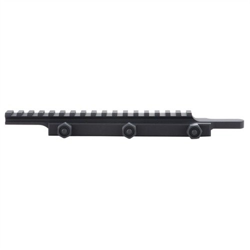 EGW AR-15/M16 EXTENDARISER nostaa optiikoita 0,600" korkeammalle, tarjoaa 7" asennuspituuden ja 20 MOA kulman nopeaa kohdistusta varten.