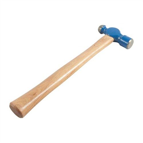 Grace USA:n Gunsmith's Ballpeen Hammer yhdistää kestävästä messingistä valmistetun päähakkeen, ergonomisen hikkorikahvan ja tarkan tasapainon, mikä takaa erinomaisen suorituskyvyn.