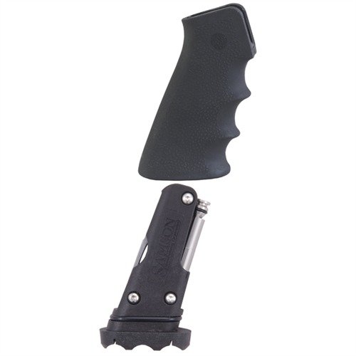 Monipuolinen AR-15/M16 A2 FIELD SURVIVOR TOOL mahtuu käteen ja aseesi pistooleihin, sisältäen työkalut nopeisiin korjauksiin taistelussa tai kentällä.