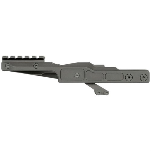 AK Alpha Series Railed Dot Mount on erittäin jäykkä ja kestävä kiinnitys, joka takaa tarkan zero-pidon ja mahdollistaa Aimpoint T2 -optikan käytön.