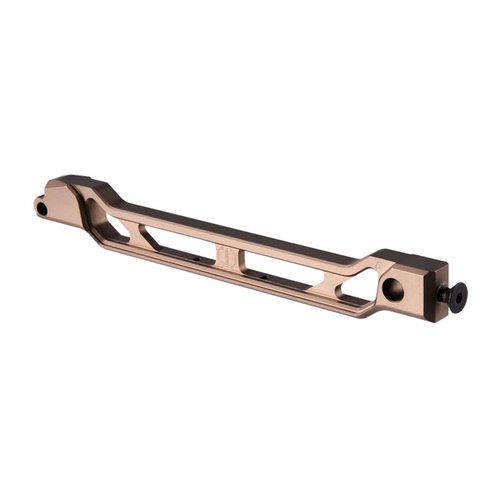 JMAC Customs AB-9R ARM BAR TAN on kevyt ja jäykkä, modulaarinen rakenne, joka toimii sekä tukena että peräkoukkuna, integroitu QD Sling Socket.