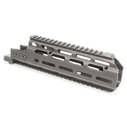 YUGO M70/M72 GEN-3 Short Top Hand Guard tarjoaa erinomaisen toiminnallisuuden, modulariteetin ja kestävyuden M-LOK-yhteensopivana, säilyttäen AK-toiminnallisuuden.