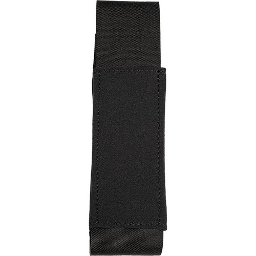 TOURNIQUET POUCH pitää CAT-tyyppisen kiinnityksen turvallisesti paikoillaan, siinä on joustavat sivut ja säädettävä kansi, joka kiinnitetään MALICE CLIP®:llä.
