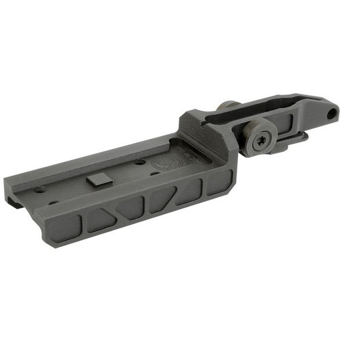 AK ALPHA MINI DOT MOUNT T2 mahdollistaa punapisteiden kiinnittämisen AK47/AK74 aseisiin ilman pysyviä muutoksia, ja siinä on sisäänrakennettu rautatähtäin.
