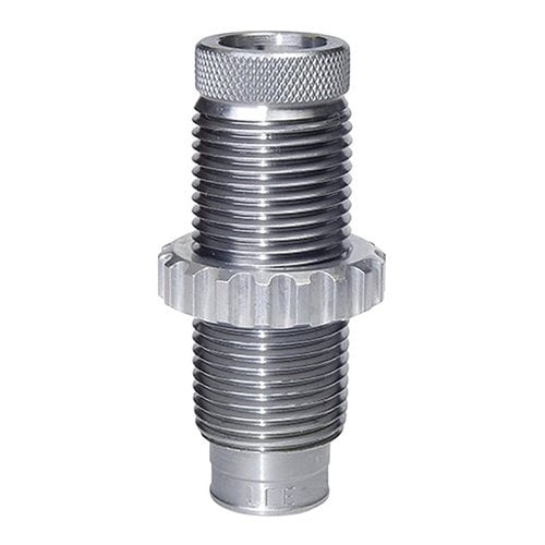 Lee Factory Crimp Die takaa tiukan puristuksen, mikä parantaa tarkkuutta ja vähentää nopeuden vaihtelua. Sopii kaikkiin 7/8"-14 latausprässeihin.