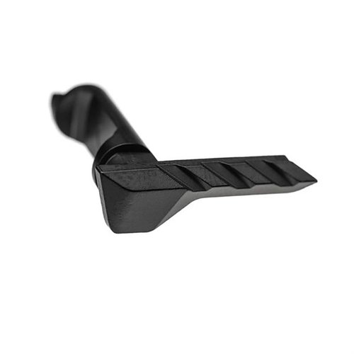 Tyrant CNC:n SIG SAUER P365 takedown lever yhdistää 17-4 ruostumattoman teräksen kestävyuden, erinomaisen muotoilun ja parannetun pidon kaikissa olosuhteissa.