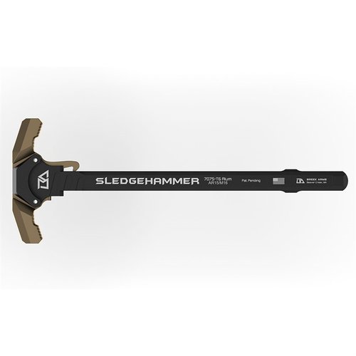 Sledgehammer AR-15 latauskahva yhdistää kestävyys, tehokkuus ja kaasun ohjausominaisuudet, tarjoten sujuvaa toimintaa ilman kaasupaineen häiriöitä.