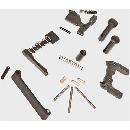 LMT 5.56MM LOWER PARTS KIT tarjoaa korkealaatuiset osat, jotka ovat 100% amerikkalaista tuotantoa ja täydentävät aseesi rakennetta luotettavasti.