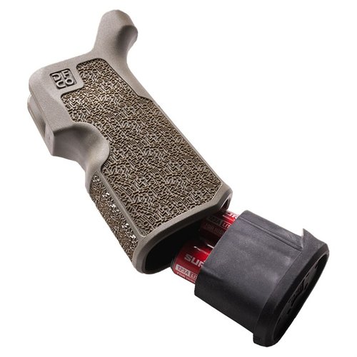 PLUG FOR KUNG FU GRIP parantaa otetta, tarjoaa säilytystilaa CR123, AA, AAA ja CR2032 -paristoille sekä MultiTasker NANO -työkalulle. Kestävä kumimateriaali.