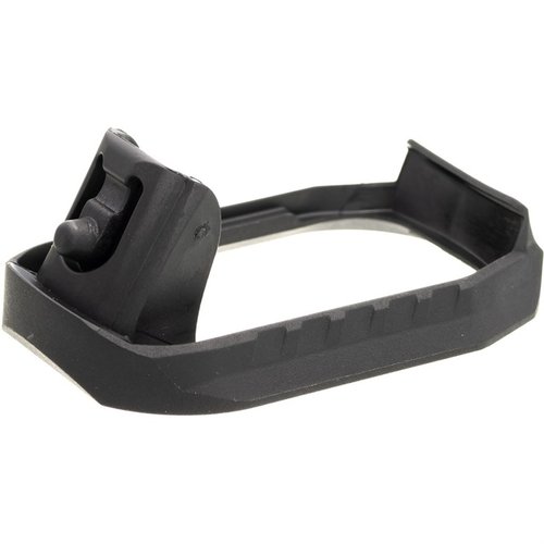 SCT 17 MAGWELL GLOCK 17: nopeampi lippaiden vaihto, erinomainen ote ja vaivaton asennus ilman ruuveja, täydellinen lisä SCT 17 -runkoon.