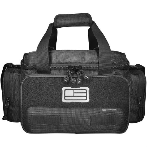 1680D TACTICAL RANGE BAG tarjoaa kestävän rakenteen, runsaasti säilytystilaa, MOLLE-webbingin ja säädettävän olkahihnan, täydellinen ammuntahetkiin.