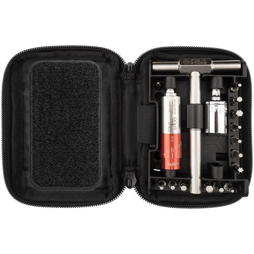 FIX IT STICKS "THE SUPER" ALL-IN-ONE TOOL KIT tarjoaa monipuolisuuden, kompaktiuden ja keveyden, täydellinen aseiden säätämiseen kilpailuissa ja metsästyksessä.